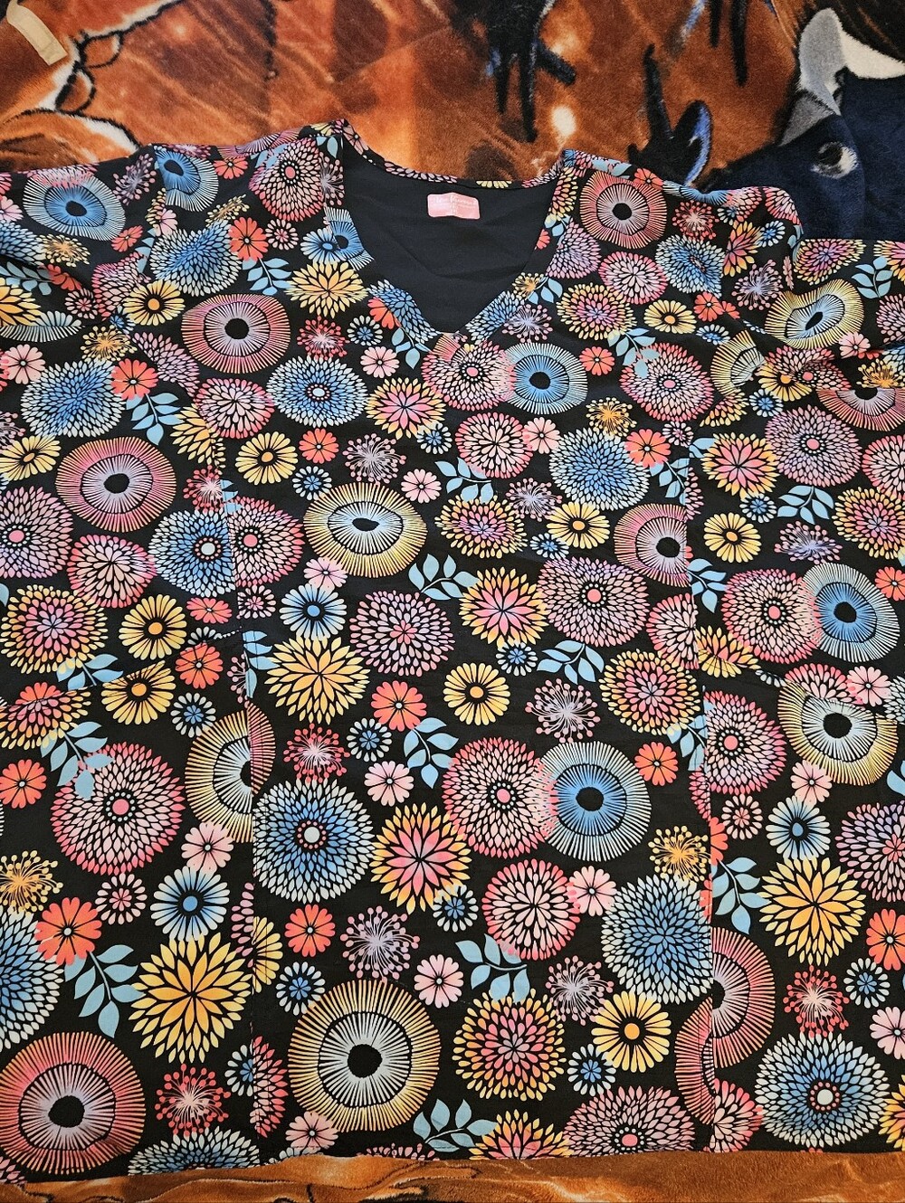 Ava And Therese 5xl Multi-colored Floral Scrub Top